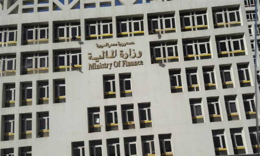 العمل على الارتفاع التدريجى للإيرادات الضريبية للناتج المحلى لتصل لـ13% العام المقبل